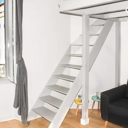 Beautiful Center Apartment *